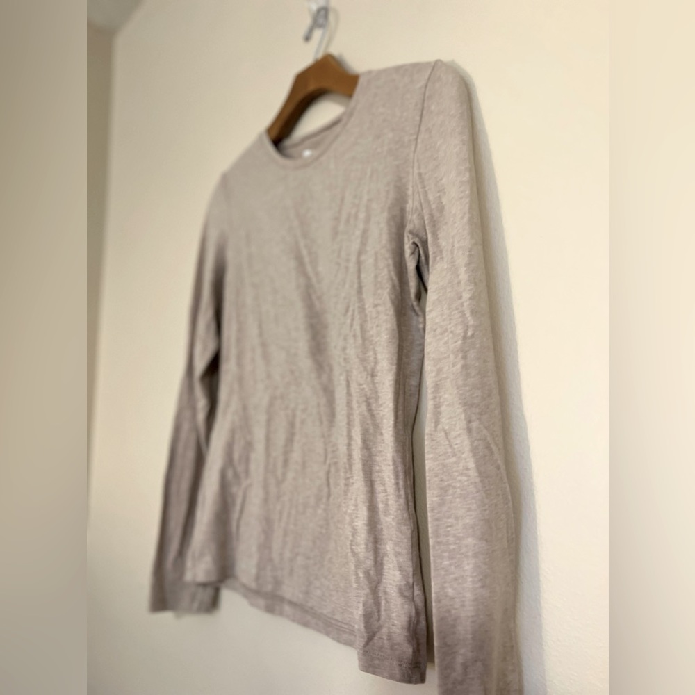 Small Gap Stretch Top